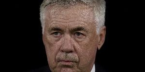 TA：皇马主场1-2遭瓦伦西亚绝杀，安切洛蒂赛后在更衣室很生气