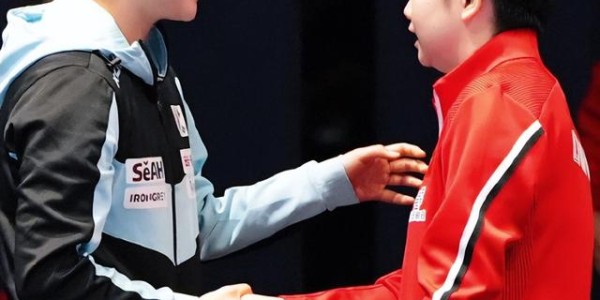 开云体育app官网-申裕斌出局满脸显沮丧！孙颖莎安慰一幕超暖心 韩媒：难越乒坛高墙|王曼昱|王艺迪|韩国|金娜英|朴佳贤_新浪体育_新浪新闻