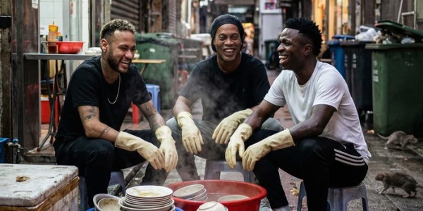 足球运动员若出生香港将如何？