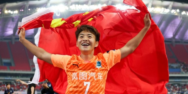 湖北日报：面临魔鬼赛程！武汉女足本赛季将五线作战