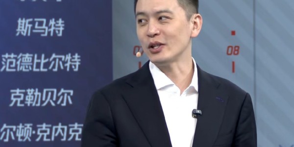 杨鸣离职后状态极佳，黑眼圈消失，解说完NBA还将参加杯赛开幕式